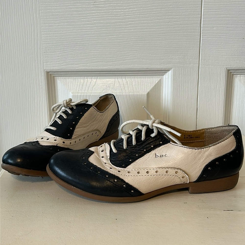 b. o. c. Black & White Leather Saddle Shoes